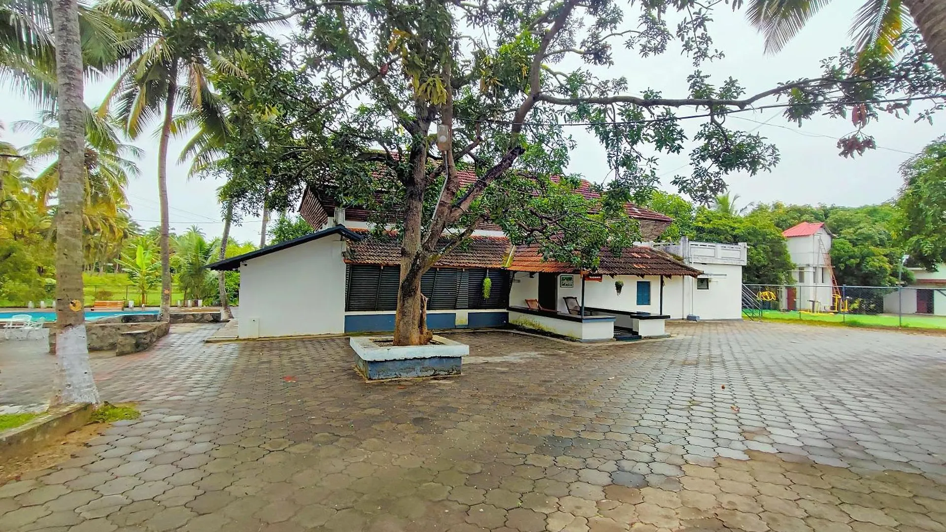 Haydays Farm Stay Ac Container House With Pool Kozhinjampāra